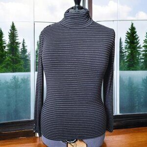 White House Black Market Black & White Striped Turtleneck Women's Top Sz XL 16